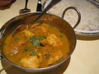 インディアンキュイジーヌでのチキンカレー♪
